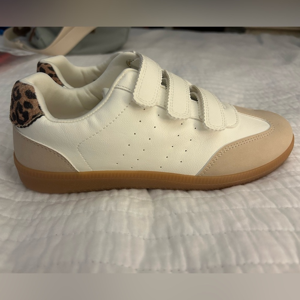 DV Dolce Vita Velcro Sneakers with Cheetah Back - NWOT!  Size 7
